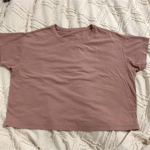 Lululemon T-Shirt